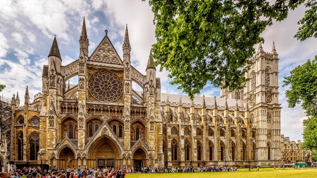 Abadía de Westminster desde Parliament Square